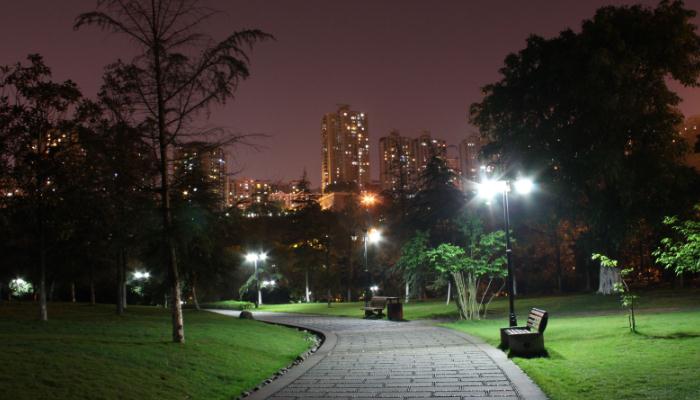 花季传媒APP下载安装照明小区步道照明夜景效果图