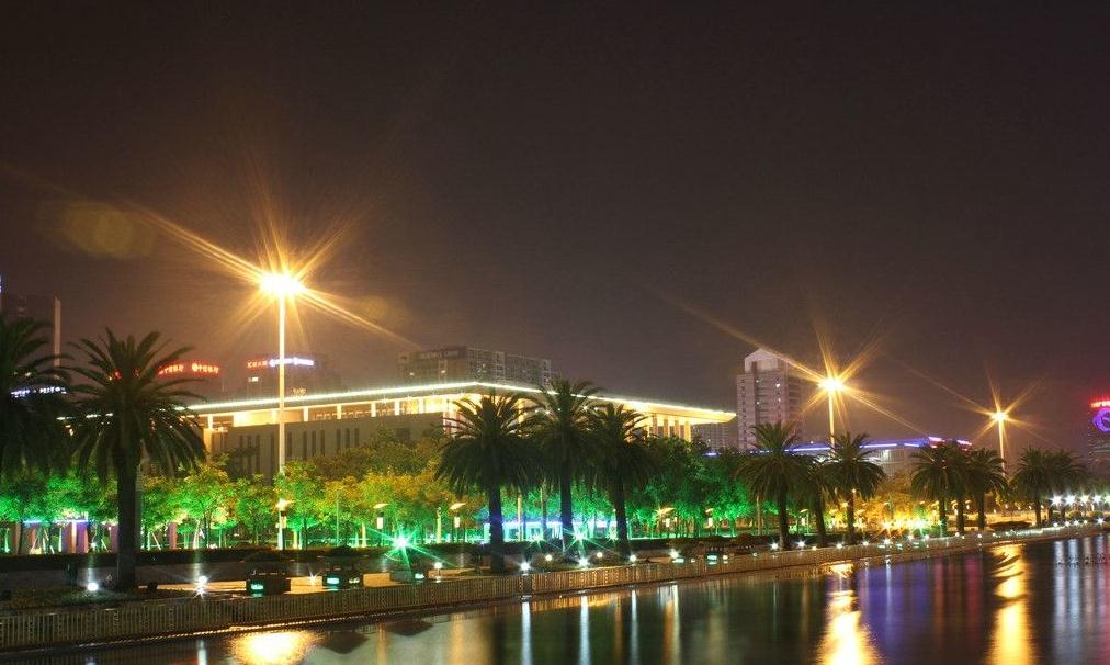 广场花季传媒黄版下载照明夜景效果图