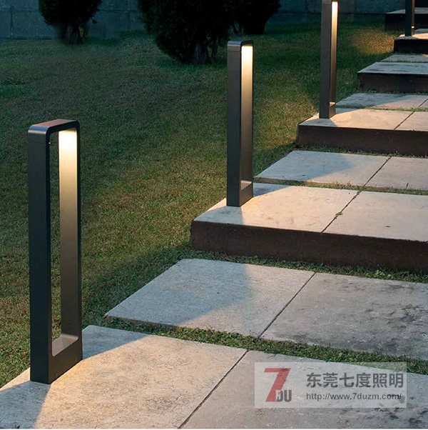 东莞花季传媒APP下载安装照明户外花园草坪灯实拍效果