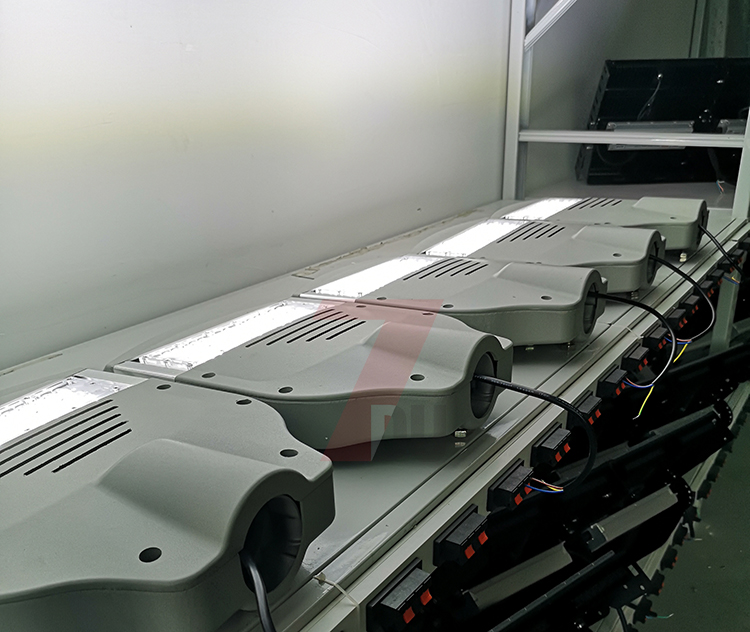 40W-60W LED路灯灯具老化实拍(花季传媒APP下载安装照明)